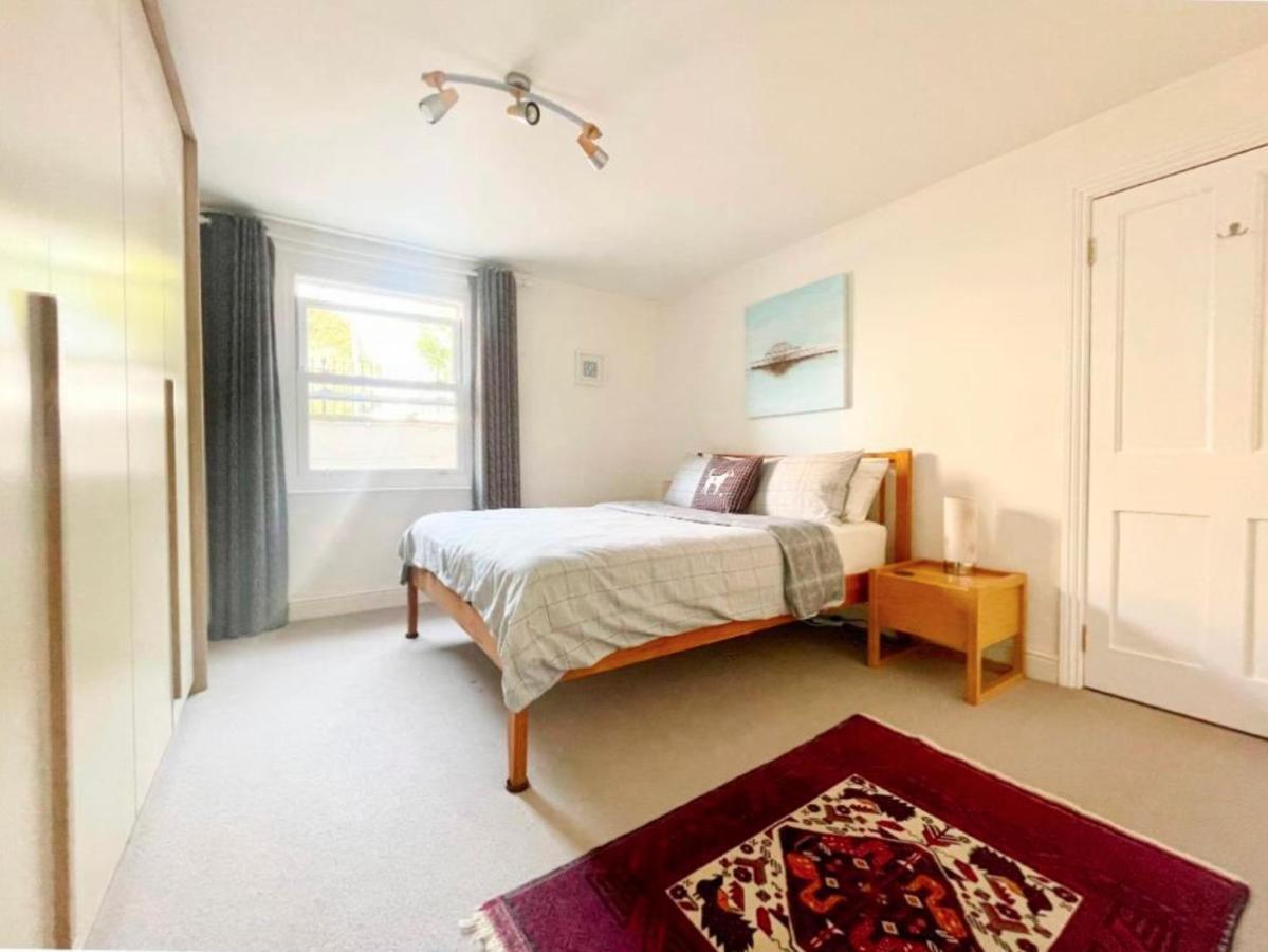 Cheltenham Central Apartment, Parking, Close Bars & Restaurants צ'לטנהם מראה חיצוני תמונה