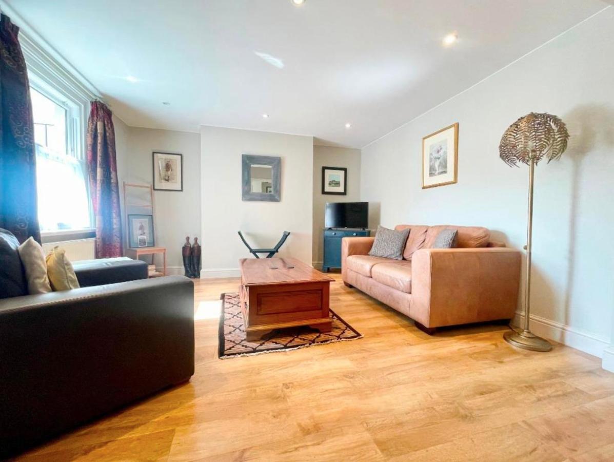 Cheltenham Central Apartment, Parking, Close Bars & Restaurants צ'לטנהם מראה חיצוני תמונה