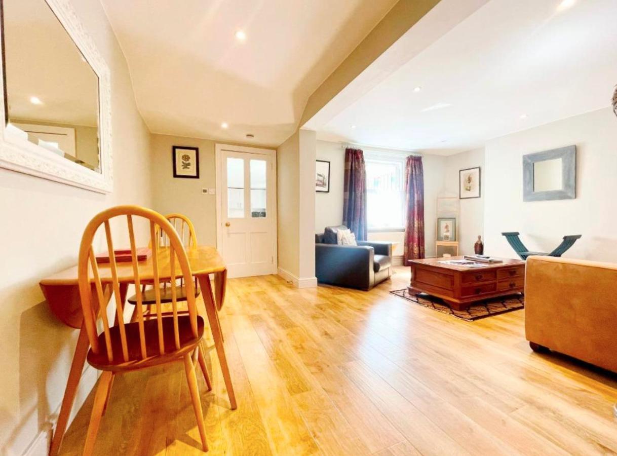 Cheltenham Central Apartment, Parking, Close Bars & Restaurants צ'לטנהם מראה חיצוני תמונה